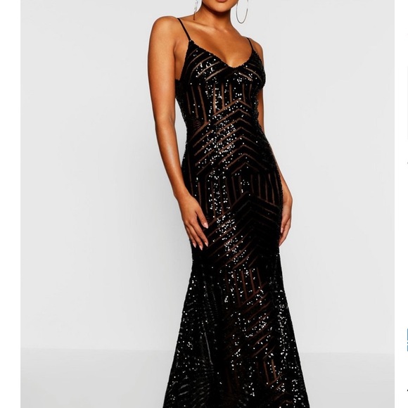 Boohoo Dresses & Skirts - NWT BOOHOO Sequin & Mesh Strappy Maxi US 4/UK 8
